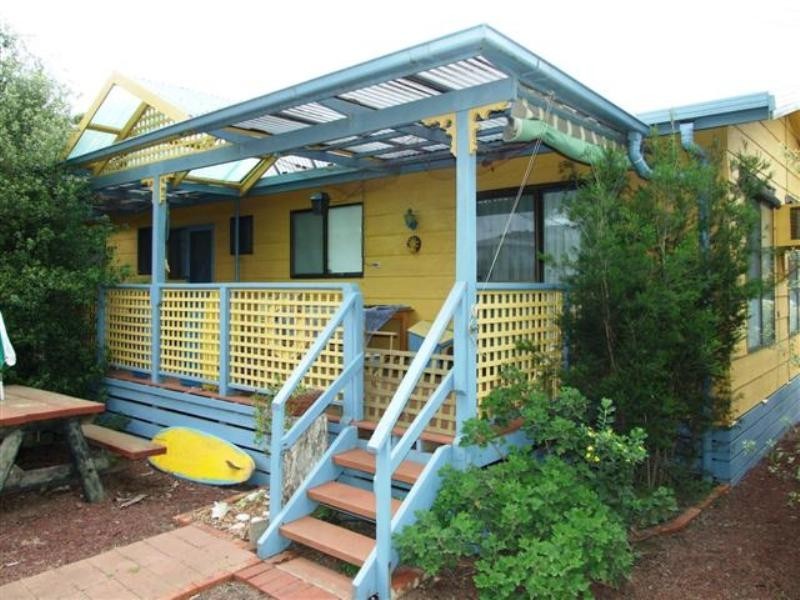 11 Pine Avenue, Cowes VIC 3922