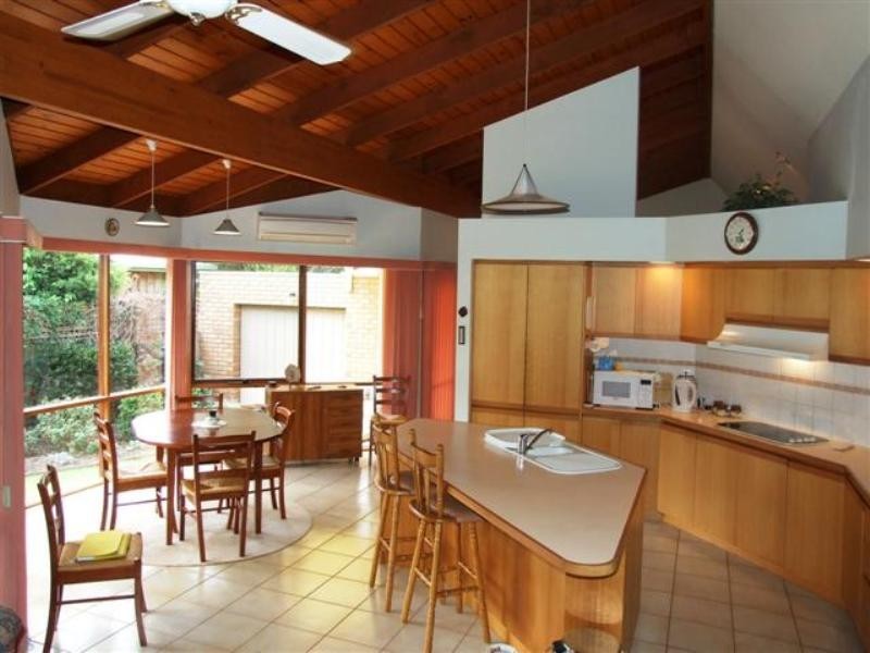 20 Shamrock Avenue, Cowes VIC 3922