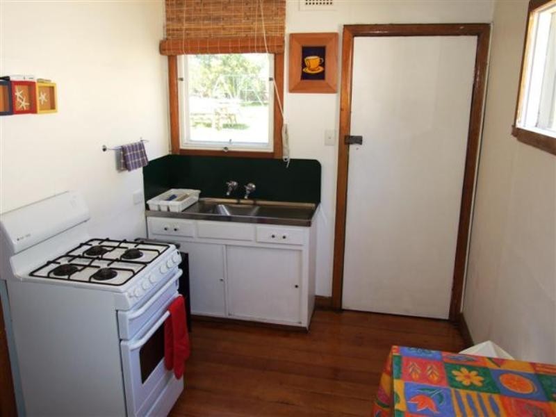4 Silverleaves Avenue, Silverleaves VIC 3922