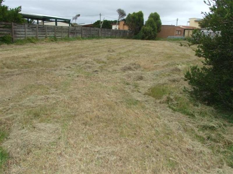 18 Anglers Road, Sunderland Bay VIC 3922