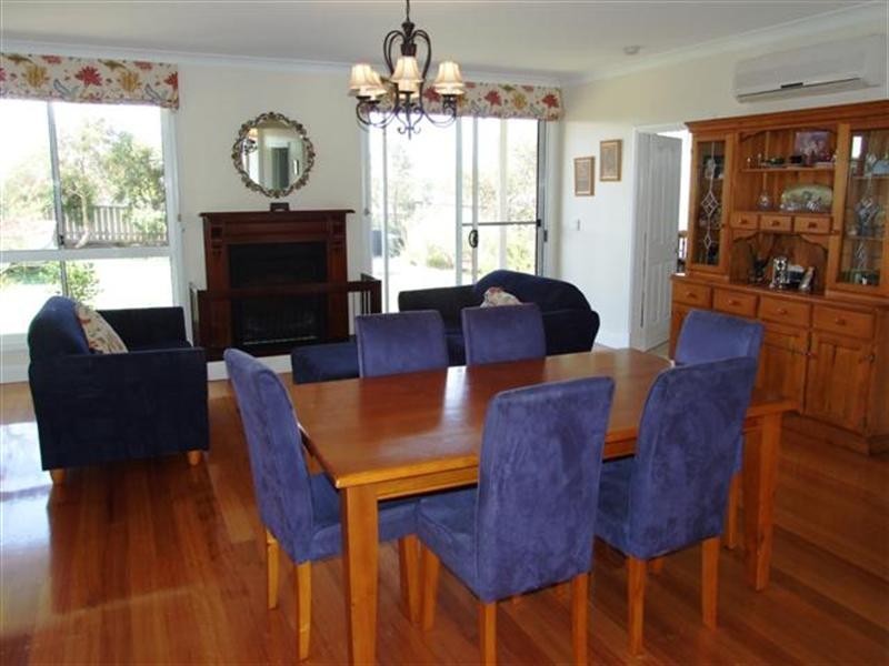 16 Anthony Court, Cowes VIC 3922