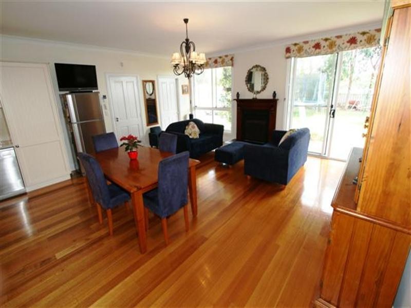 16 Anthony Court, Cowes VIC 3922