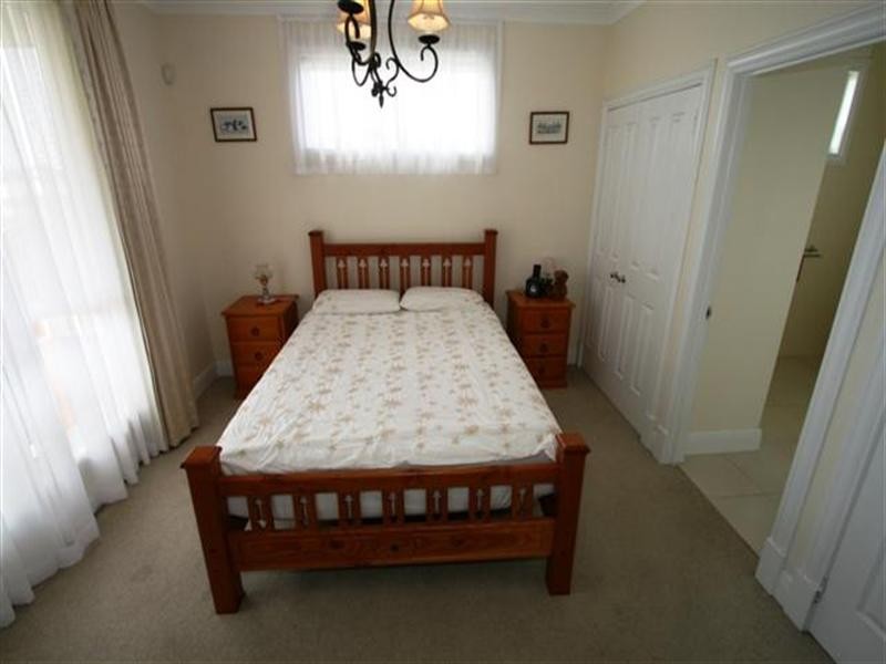 16 Anthony Court, Cowes VIC 3922