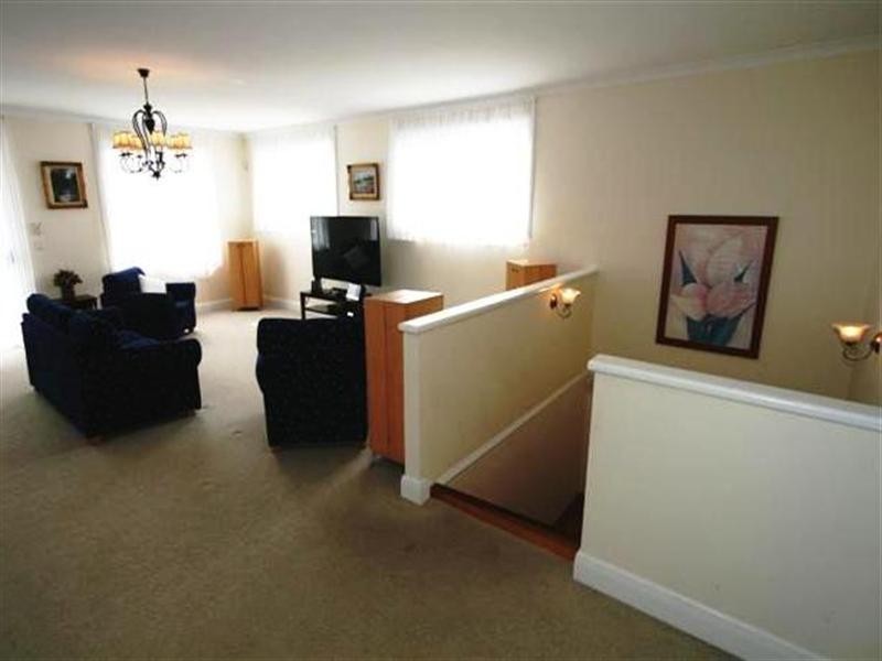 16 Anthony Court, Cowes VIC 3922