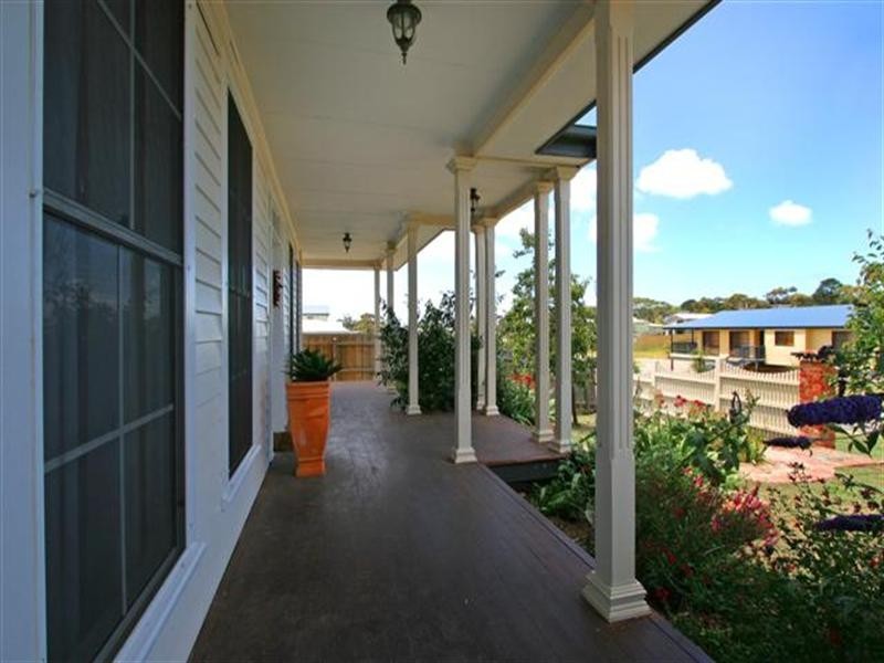 16 Anthony Court, Cowes VIC 3922