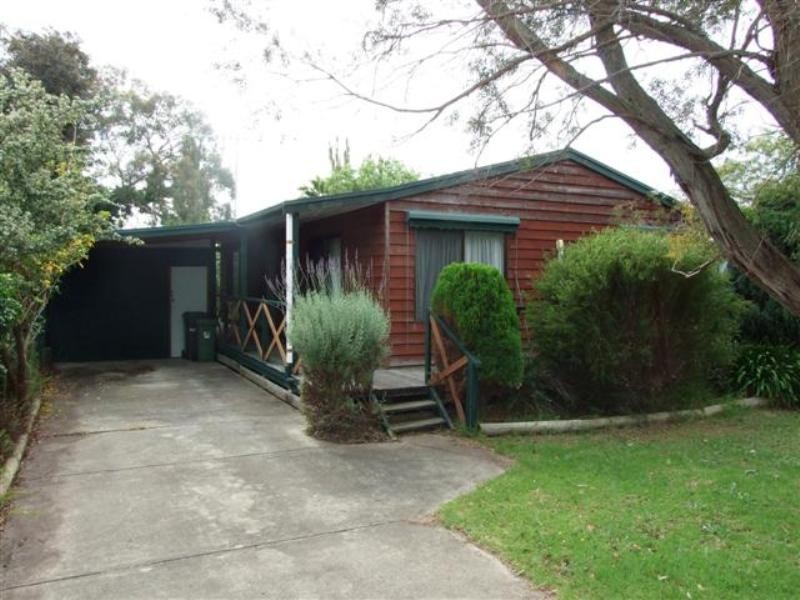 23 Lansell Road, Cowes VIC 3922