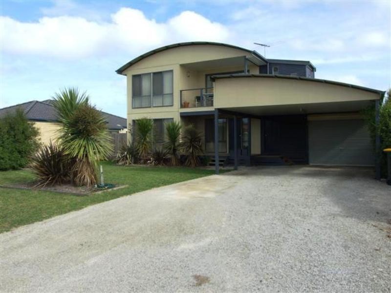 30 Katherine Circuit, Cowes VIC 3922