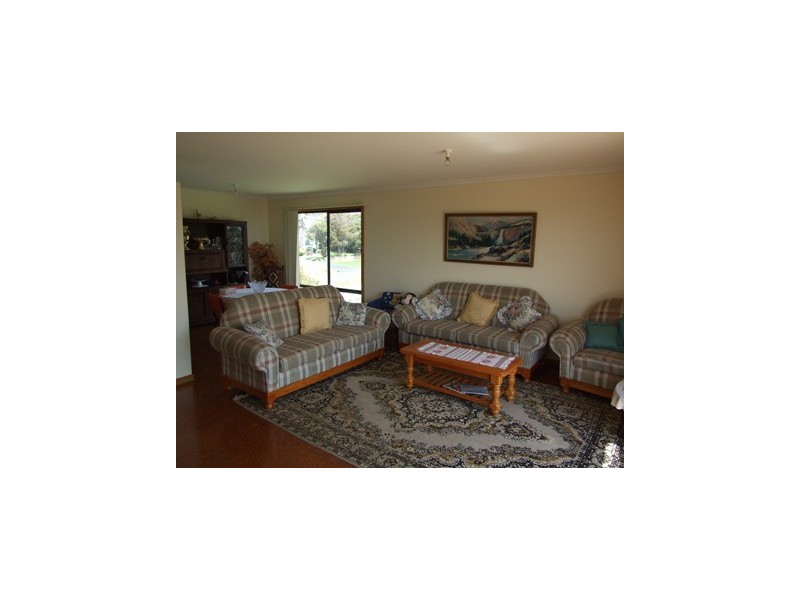 4 Bowcombe Crescent, Ventnor VIC 3922