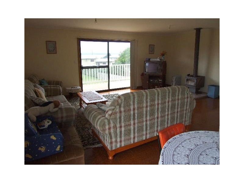 4 Bowcombe Crescent, Ventnor VIC 3922