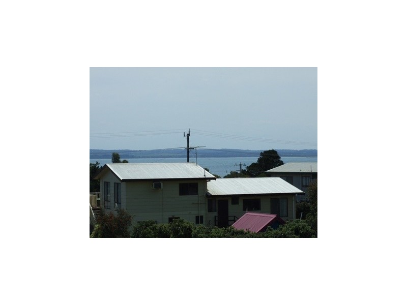 4 Bowcombe Crescent, Ventnor VIC 3922