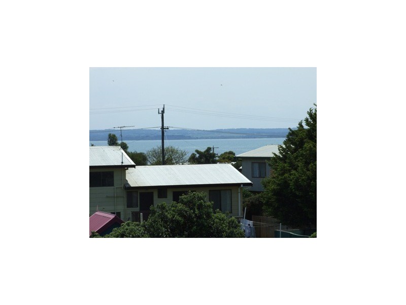 4 Bowcombe Crescent, Ventnor VIC 3922