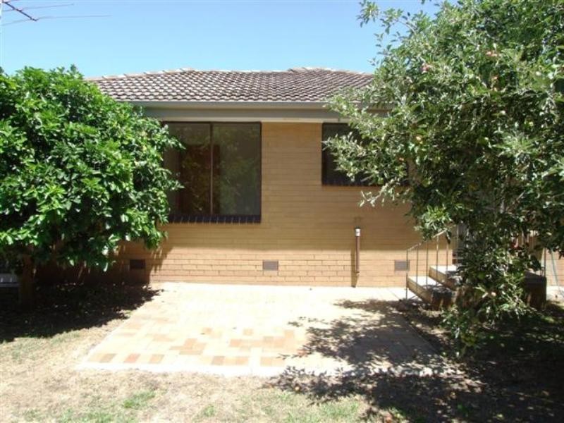 24 St Georges Road, Cowes VIC 3922