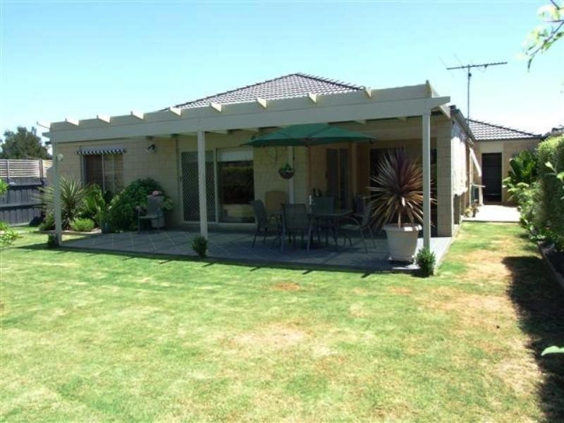 42 Katherine Circuit, Cowes VIC 3922