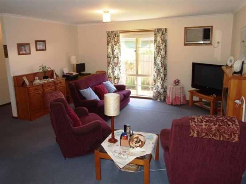 25 St Georges Road, Cowes VIC 3922