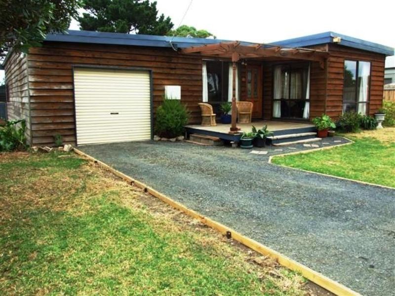 23 Tolley Avenue, Surf Beach VIC 3922