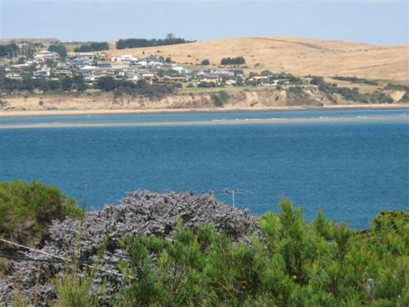 36 Clearwater Avenue, Cape Woolamai VIC 3925