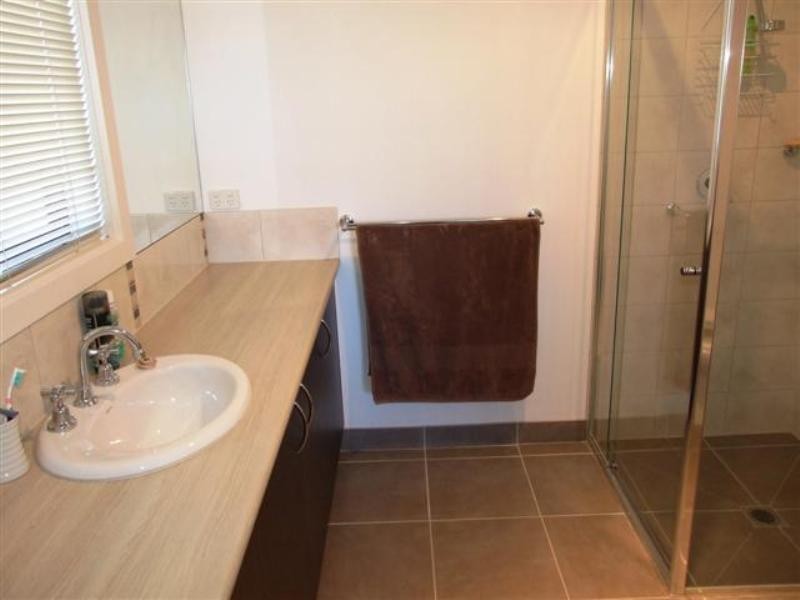 1 Egret Way, Cowes VIC 3922
