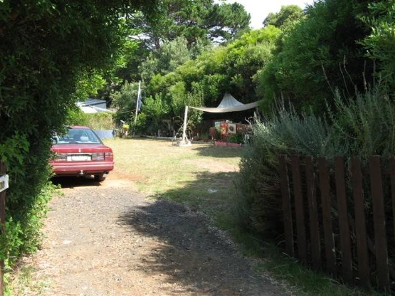 16 Bermagui Crescent, Sunset Strip VIC 3922