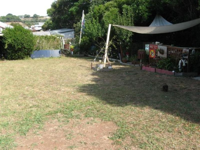 16 Bermagui Crescent, Sunset Strip VIC 3922