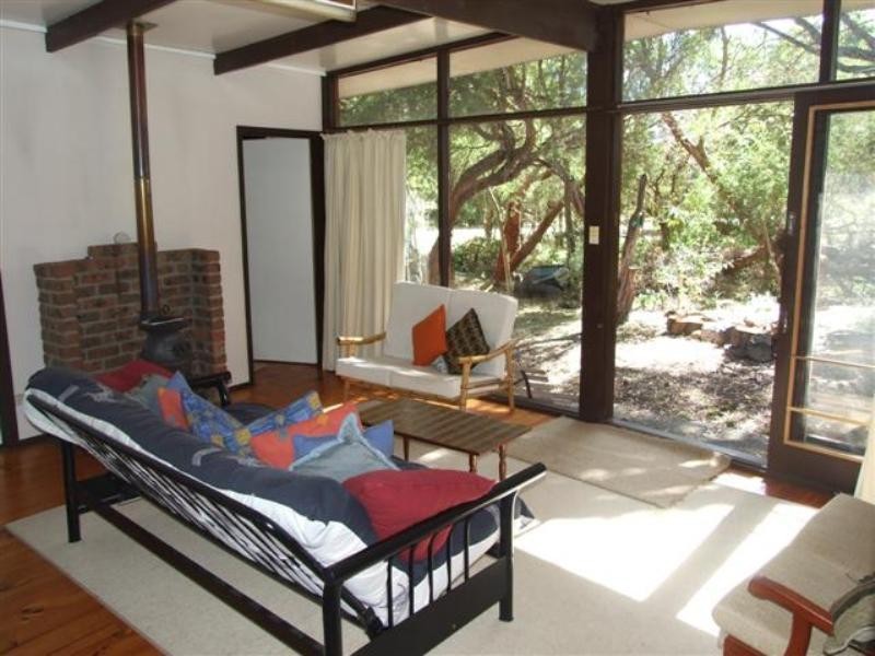 10 Bruce Road, Silverleaves VIC 3922