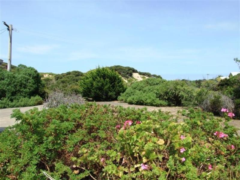 26 Fern Avenue, Surf Beach VIC 3922
