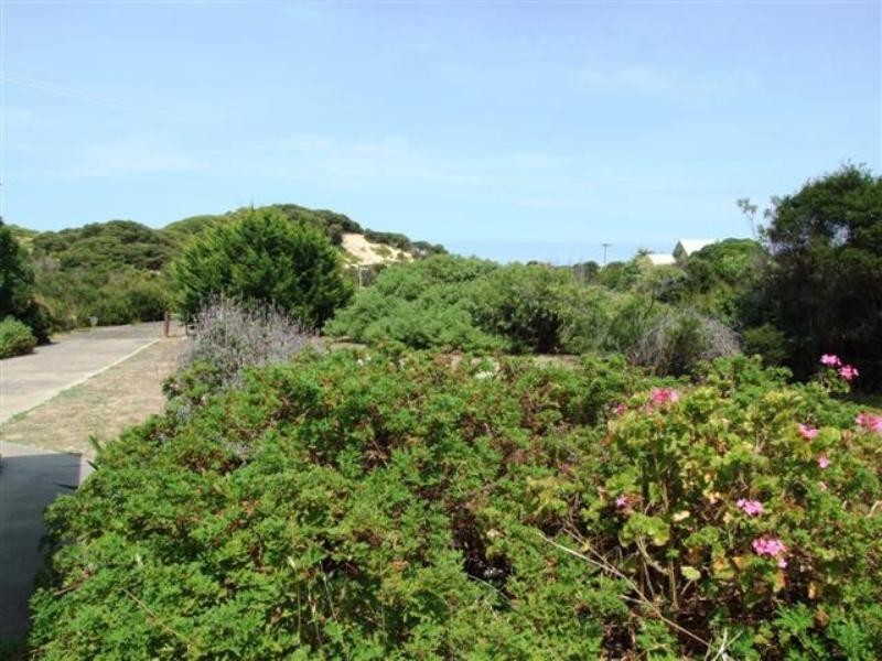 26 Fern Avenue, Surf Beach VIC 3922