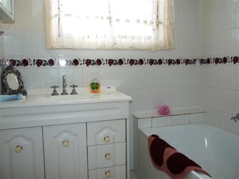 6 Lansell Road, Cowes VIC 3922