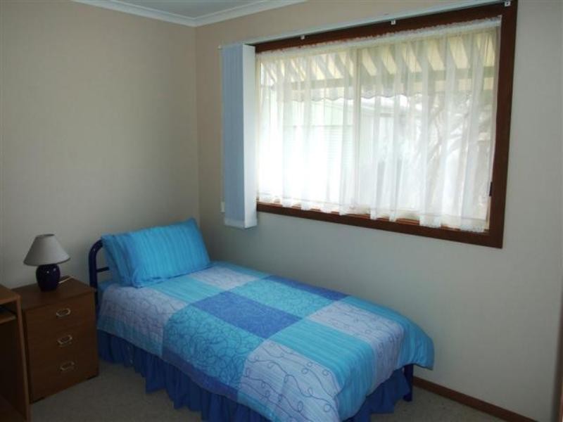 42 Galleon Crescent, Sunset Strip VIC 3922