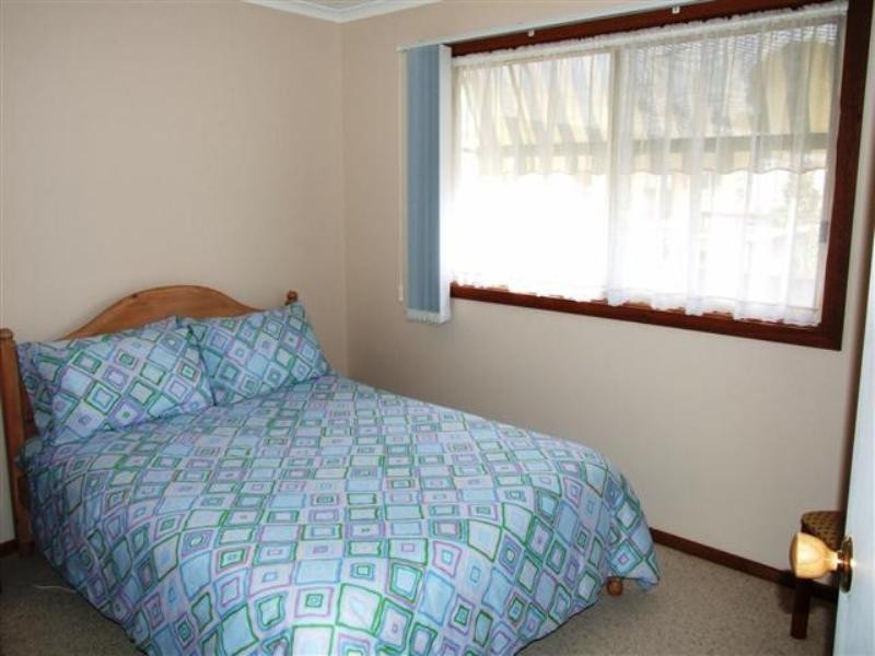 42 Galleon Crescent, Sunset Strip VIC 3922