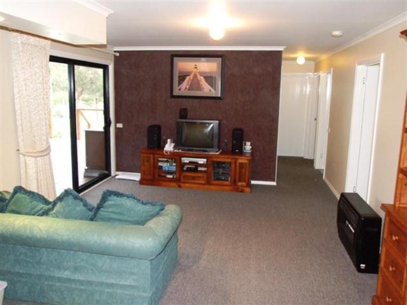 17 Casuarina Court, Cowes VIC 3922