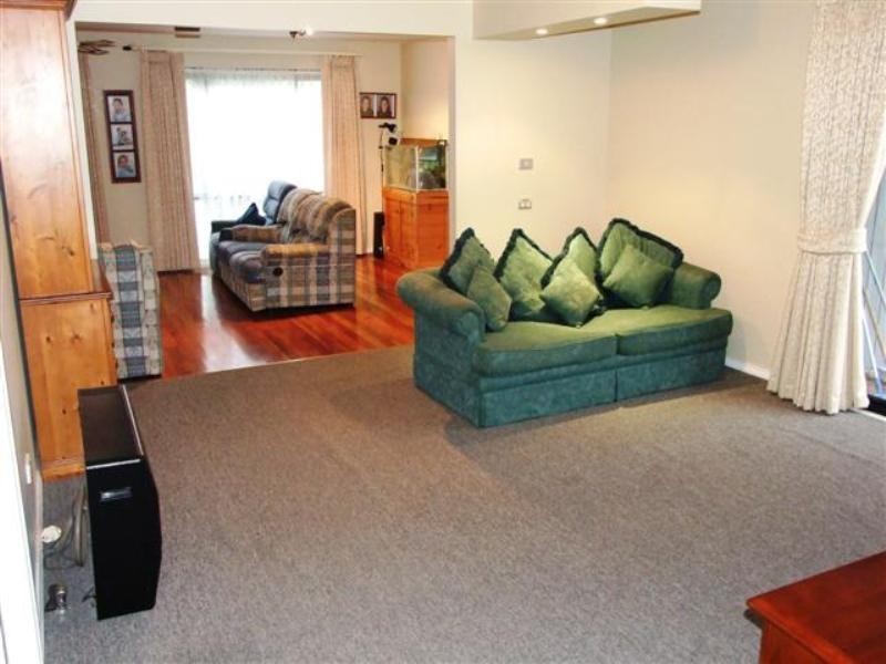 17 Casuarina Court, Cowes VIC 3922