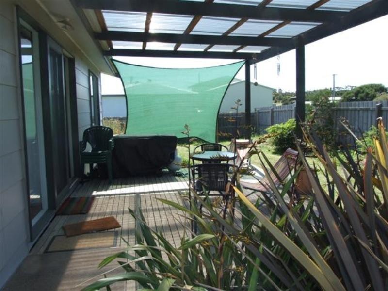 14 Galleon Crescent, Sunset Strip VIC 3922