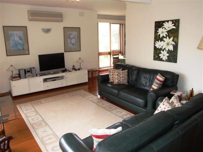 73 Walton Street, Cowes VIC 3922