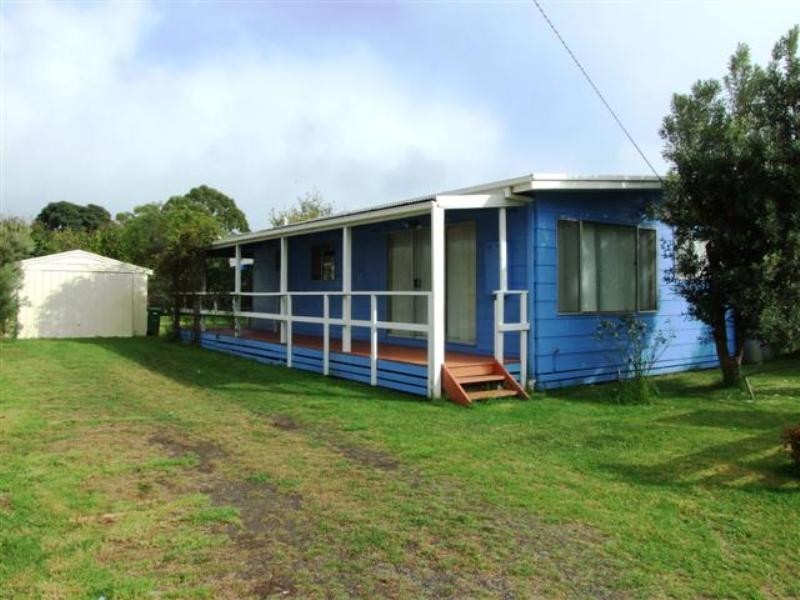 2 Lansell Road, Cowes VIC 3922