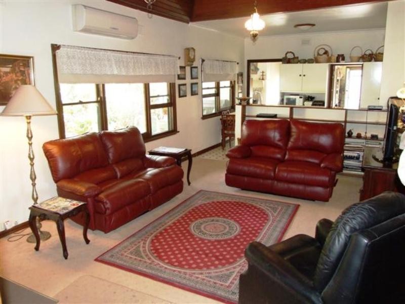 16 Chillingworth Road, Cowes VIC 3922