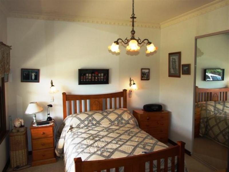 16 Chillingworth Road, Cowes VIC 3922