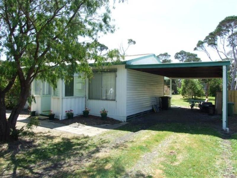 3 Rogan Close, Cowes VIC 3922