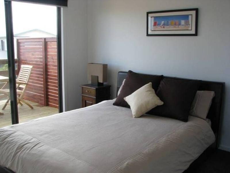 11 Barry Street, Sunderland Bay VIC 3922