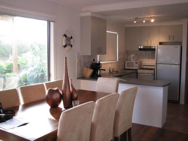 11 Barry Street, Sunderland Bay VIC 3922