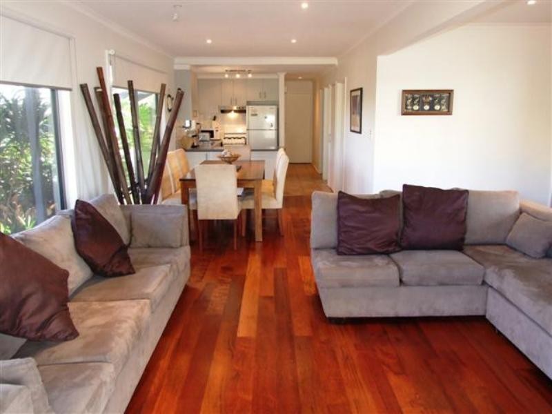 11 Barry Street, Sunderland Bay VIC 3922