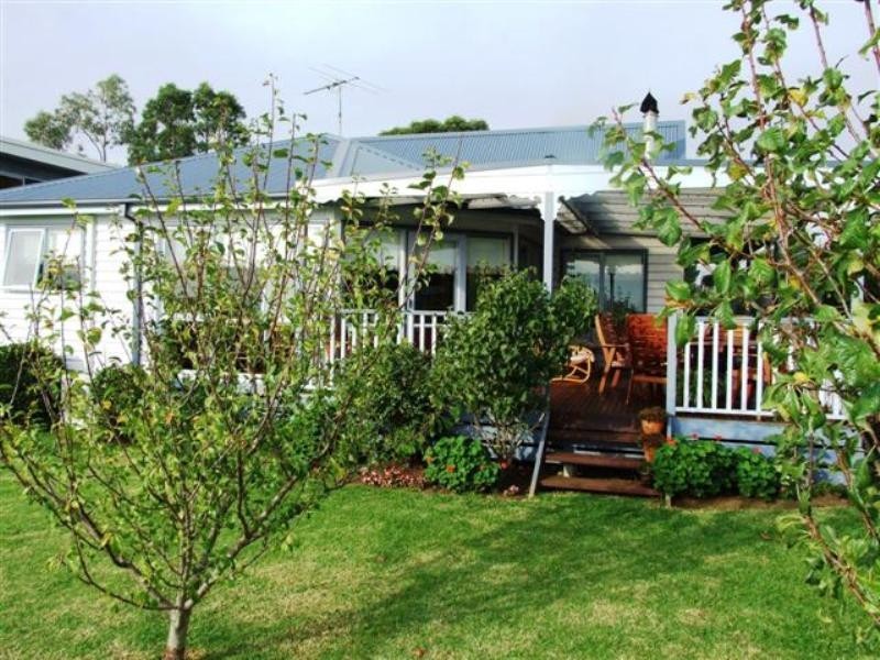 10 Wimbledon Road, Wimbledon Heights VIC 3922