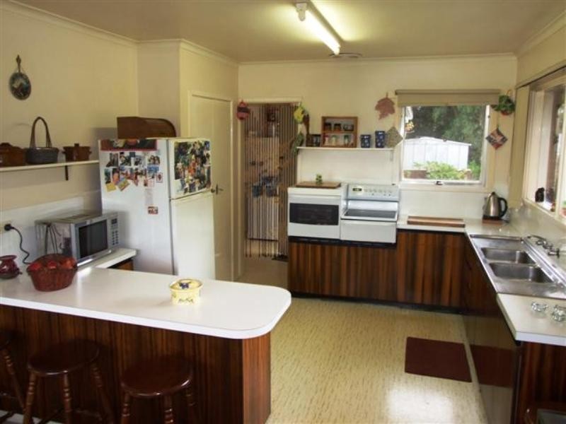 18 St Georges Road, Cowes VIC 3922