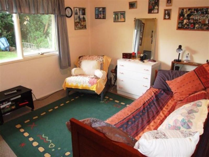 18 St Georges Road, Cowes VIC 3922