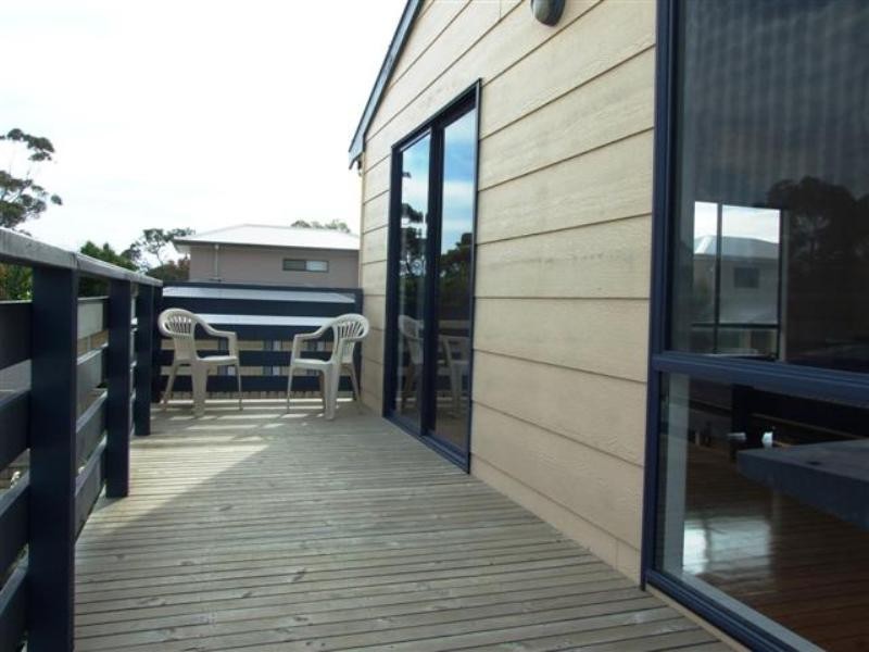 2/17 Douglas Road, Cowes VIC 3922