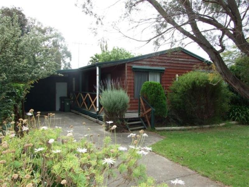 23 Lansell Road, Cowes VIC 3922