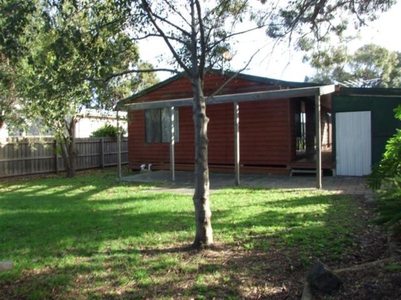 23 Lansell Road, Cowes VIC 3922