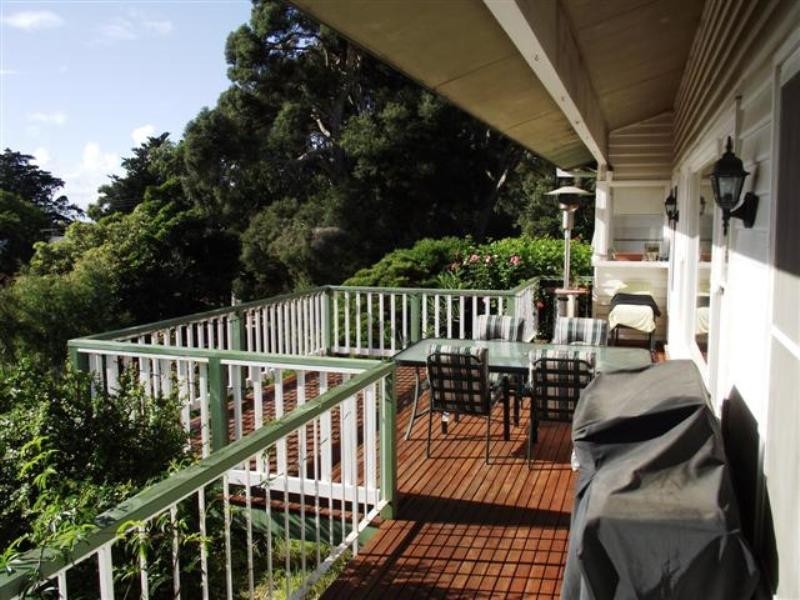 4 Penguin Avenue, Cowes VIC 3922