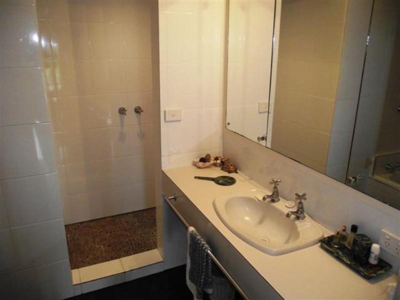 4 Penguin Avenue, Cowes VIC 3922