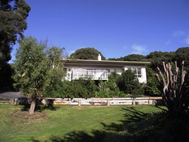 4 Penguin Avenue, Cowes VIC 3922
