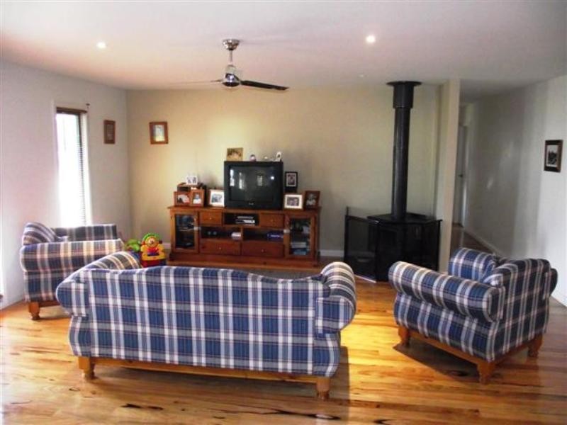 2 Terry Crescent, Wimbledon Heights VIC 3922